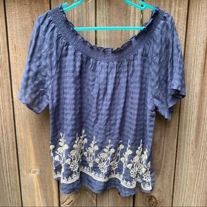 NWT/Living doll off shoulder blouseTop/L